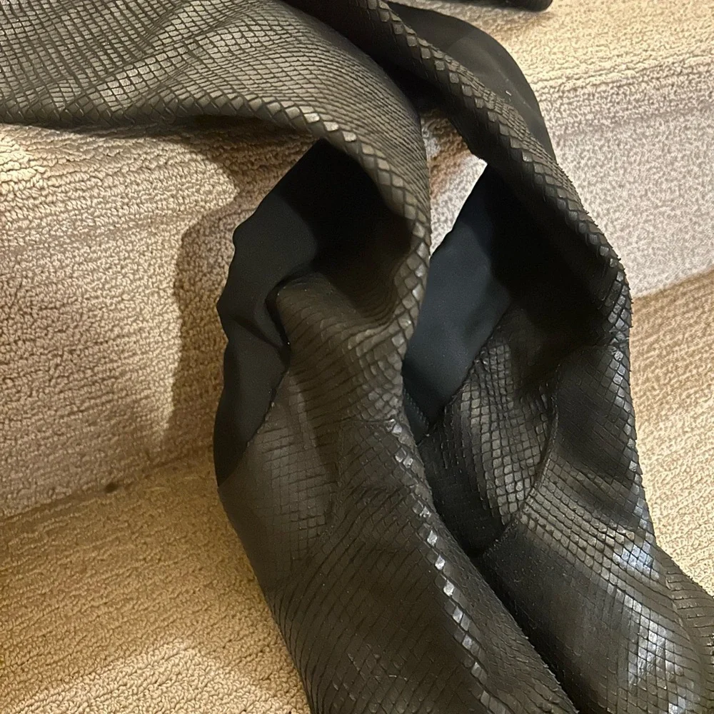 Stuart Weitzman elegant black